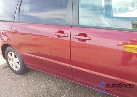 2008 Toyota Sienna Xle z USA, uszkodzony, nr VIN 5TDZK22C78S107785